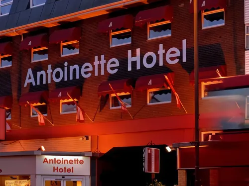 Antoinette Hotel Wimbledon Außen Photos