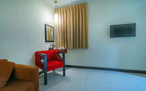 Hotel Marlin Pekalongan managed by DAFAM Photos