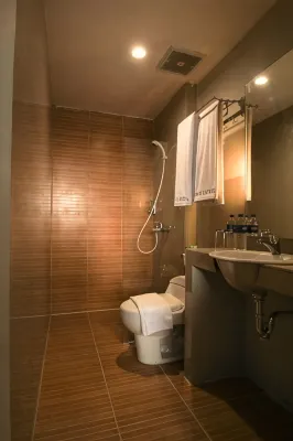 Pax Hotel Jakarta Rooms Photos