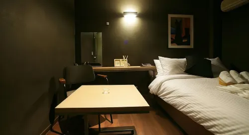 Hotel Haru Zimmer Photos