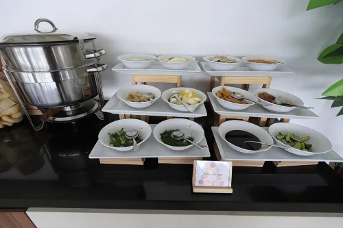 The Azana Hotel Airport Semarang Makanan Photos