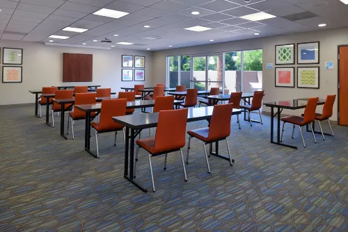 Holiday Inn Express Madera-Yosemite PK Area Business Facilities Photos