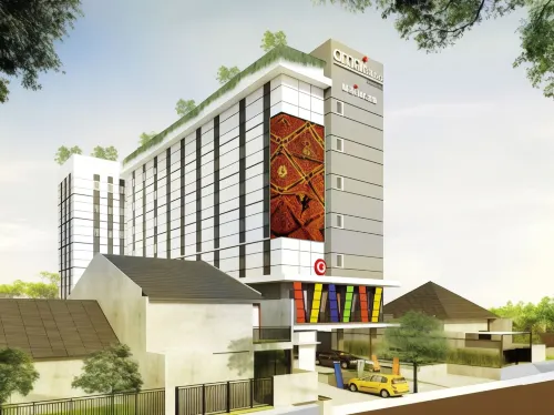 Amaris Hotel Sriwedari Solo Esterni Photos