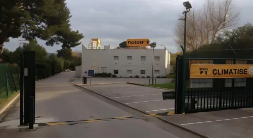 Kyriad Direct Martigues À proximité de l'hôtel Photos