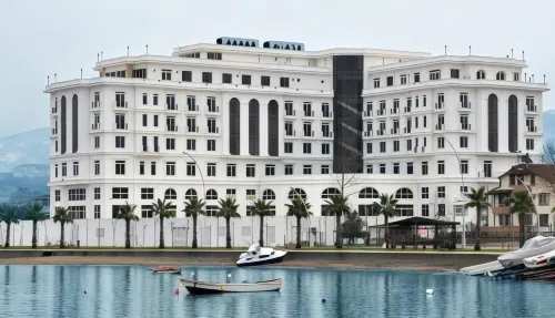 Wellborn Luxury Hotel Featured Photos