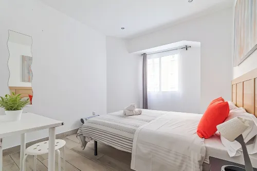 Loop Las Ventas Rooms Photos