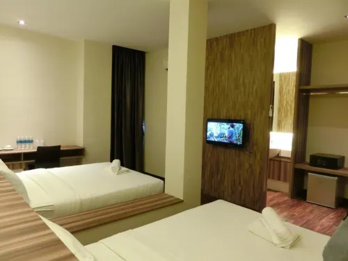 D Elegance Hotel Photos