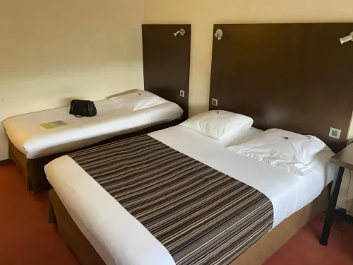Adonis Lyon Est Hôtel Artys Rooms Photos