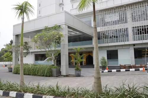 Next Hotel Yogyakarta Eksterior Photos