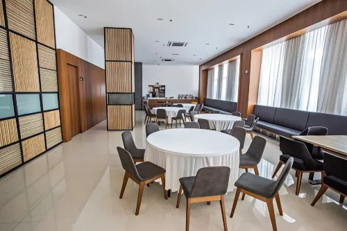 Grand Flora Hotel Бизнес-удобства Photos