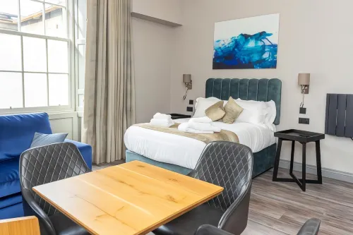 Mono Suites New Town Featured Photos