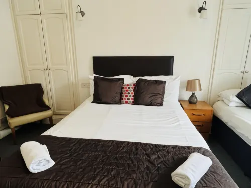 The Roadhouse Hotel Photos
