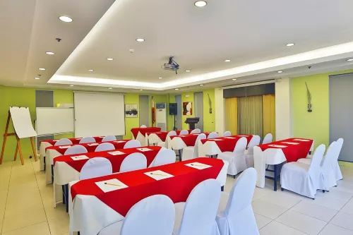 Alpa City Suites Hotel Espaces Affaires Photos
