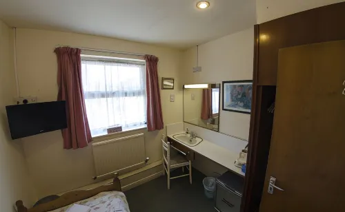 Oakwood Bed and Breakfast Heathrow Rooms Photos