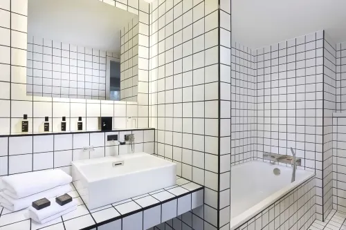Hôtel La Maison Champs Elysées. Photos