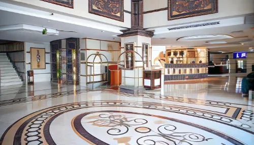 فندق كراون تاون الأماكن العامة Photos