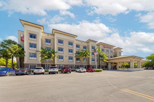 Best Western Plus Miami Airport North Hotel  Suites Экстерьер Photos