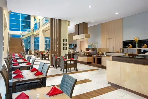 Hotel Santika Tasikmalaya Mahlzeiten Photos