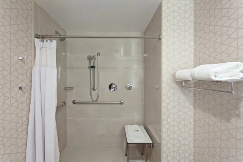 Crowne Plaza Silicon Valley N - Union City Rooms Photos