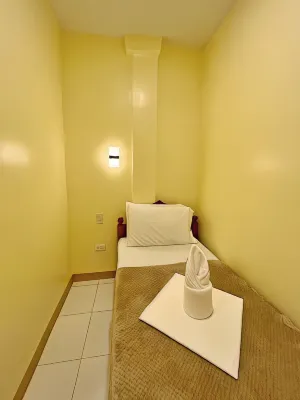 Cozy Coron Inn Photos