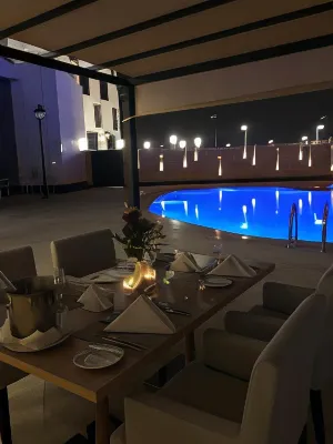 Cristal Amaken Hotel Riyadh Dining Photos