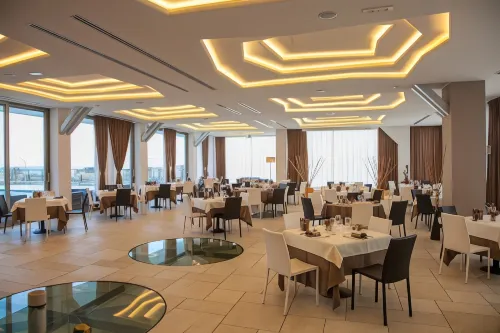 4 Spa Resort Hotel Featured Photos