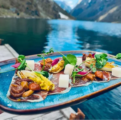 Gudvangen Budget Hotel Dining Photos