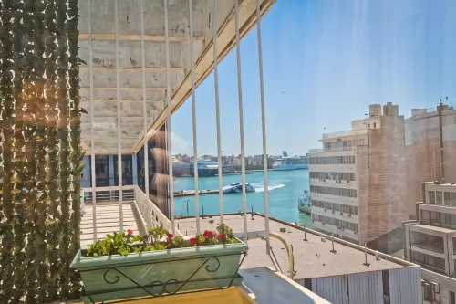 Triton Hotel Piraeus À proximité de l'hôtel Photos