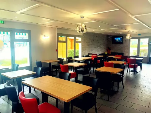 Première Classe Chantilly Sud Luzarches Restauration Photos