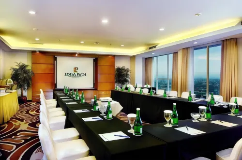 Royal Palm Hotel & Conference Center Cengkareng Fasilitas Bisnis Photos