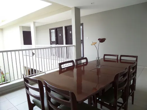 Shinta Guest House Makanan Photos