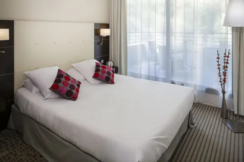 Mercure Aix-en-Provence La Duranne Gare TGV Chambres Photos