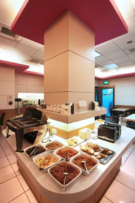 Ying Dai Hotel Restauranger Photos