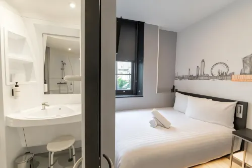 EasyHotel Victoria Da non perdere Photos