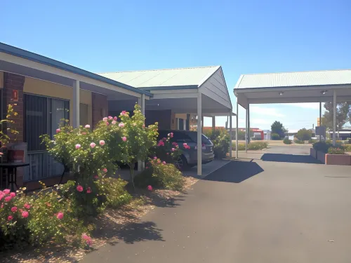 Rose Garden Motel Exterior Photos