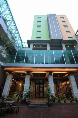 Sparks Life Jakarta, ARTOTEL Curated Eksterior Photos
