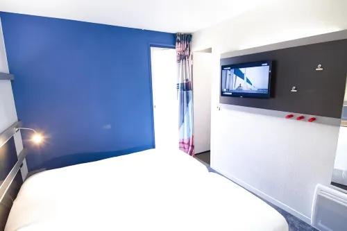 Enzo Hotels by Kyriad Direct Trappes Photos