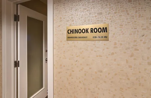 Canadas Best Value Inn Chinook Station Public Areas Photos