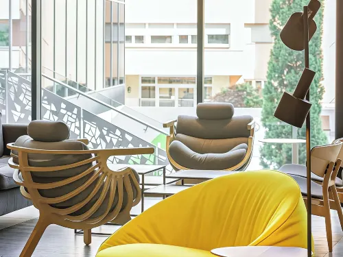 ibis budget Lugano Paradiso Espaces publics Photos