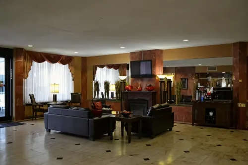Ramada by Wyndham Newburgh/West Point Area Publik Photos