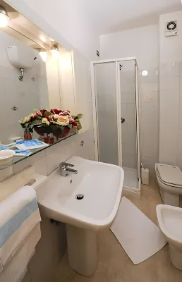 Hotel Amalfitana Zimmer Photos