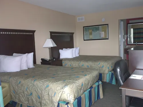 Days Inn by Wyndham Fort Lauderdale Airport Cruise Port Rooms Photos