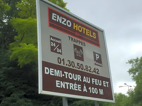 Enzo Hotels by Kyriad Direct Trappes Photos