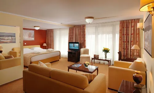 Titania Hotel Photos