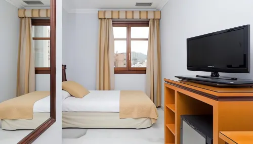 Hotel Don Curro Rooms Photos