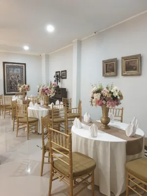 Mahakam24 Residence Makanan Photos