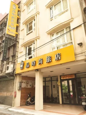 Golden Hotel Exterior Photos