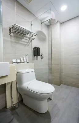 Manhattan Business Hotel Damansara Perdana Photos