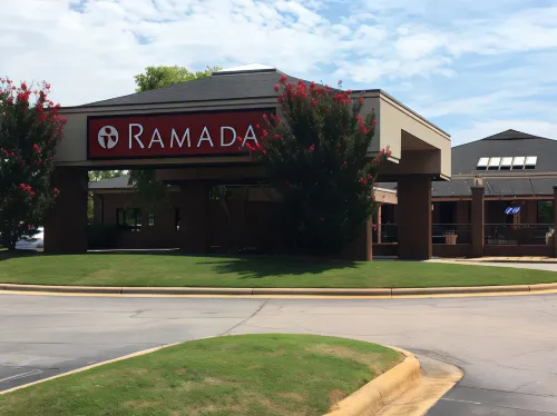Ramada by Wyndham Raleigh Exterior Photos