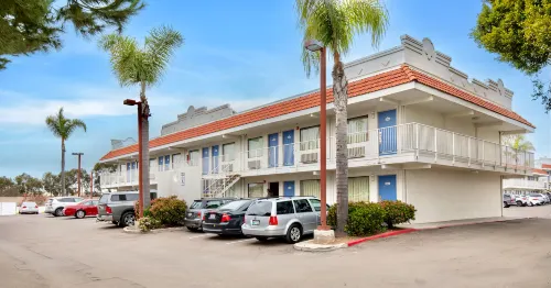 Motel 6 Carlsbad, CA - Near Legoland Extérieur Photos